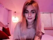 Sonya-mo танцует стриптиз