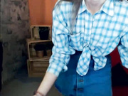 6940 Бывшая non-nude разминает очко