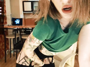 SunnySonya1 - секси фетишистка развлекается с ловенсом