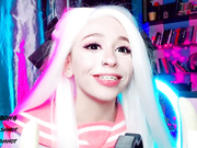 AliceBong__hheadshhot__-_Schoolgirl_Learns_To_Do_Blowjo