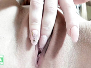 -Deviil играет с писькой