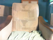 Долбит себя игрушкой в зад