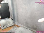 Kumamonchik сосет игрушку