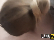 Lana weiss очень громко сосет хуй в ванной