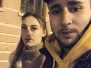 karinka1sex сосет на улице