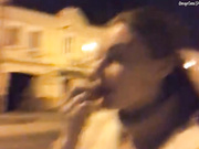 karinka1sex сосет на улице