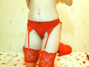 симпатичная  блонда в очках.