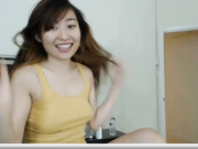 Funny Chinese Girl & Her Shaved Pussy part1