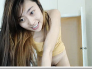 Funny Chinese Girl & Her Shaved Pussy part1