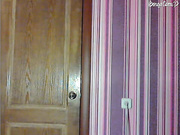 KiraaSmileX без трусов светит дырки.