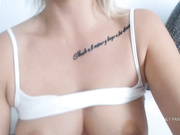 дает в рот блонде