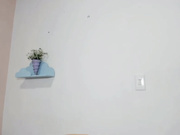 латинка  раздевается и кончает