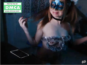 шлюшка в маске