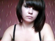 BlondiCat с игрушкой