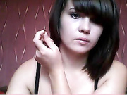 BlondiCat с игрушкой