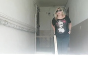 aniutkamau 1 в подъезде частное видео