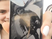 E-Volkova писает