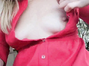 _AMBASSADOR_ милфа жестко трахает себя в очко 200920