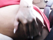 _AMBASSADOR_ милфа жестко трахает себя в очко 200920