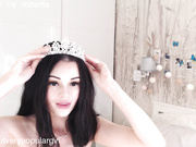 lilyhotbrunette