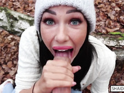 Shaiden Rogue минет и окончание в рот в лесу