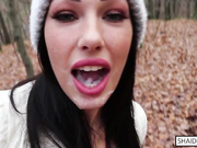 Shaiden Rogue минет и окончание в рот в лесу