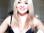 Сладкая xkoketkax небольшой стриптиз под конец