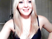 Сладкая xkoketkax небольшой стриптиз под конец