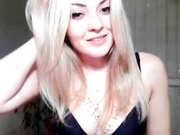 Сладкая xkoketkax небольшой стриптиз под конец