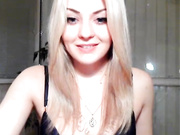 Сладкая xkoketkax небольшой стриптиз под конец