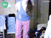 anushka24 скромно показывает свои прелести