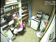 Скрытая камера в палатке мороженого в Москве