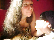 Сучка любит отсасывать