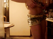 Алина на кухне