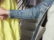 anabel054 сосет и трахается в подъезде