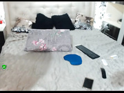 Sestrichka ласкает дырочки