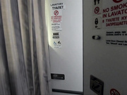 MissMotivated (в туалете самолета)