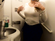 MissMotivated (в туалете самолета)