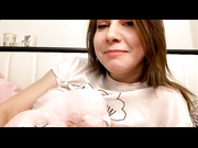 EmiliEvans показала свои дырочки