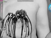 AnisJ - шоу с горячим воском