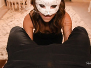 Tabby NoName лижет жопу пацану