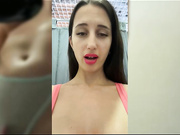 SweetButtocks в примерочной