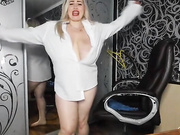 Tara_Wilson