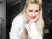 Tara_Wilson