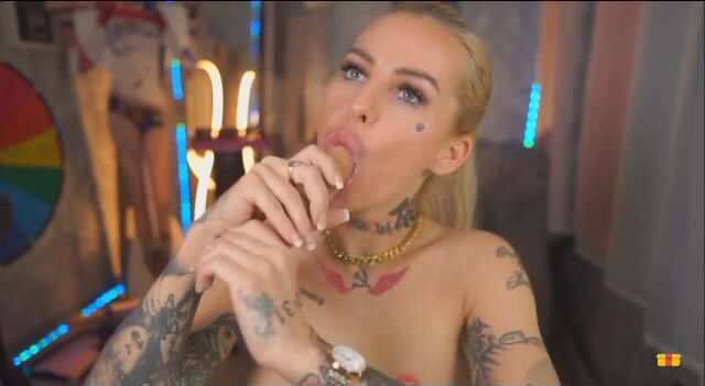 CallMeBadGirl секс-игрушки+анал