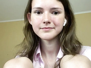 Baby-Tisha (показала лысую пелотку)