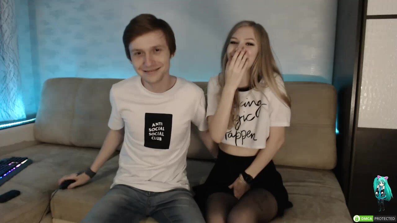 Cosplaycats кончил в рот