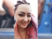 AlisaFist шоу с бутылкой шампанского