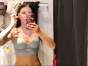 BellaLike в примерочной-5