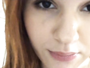 Aariella шалит в душе